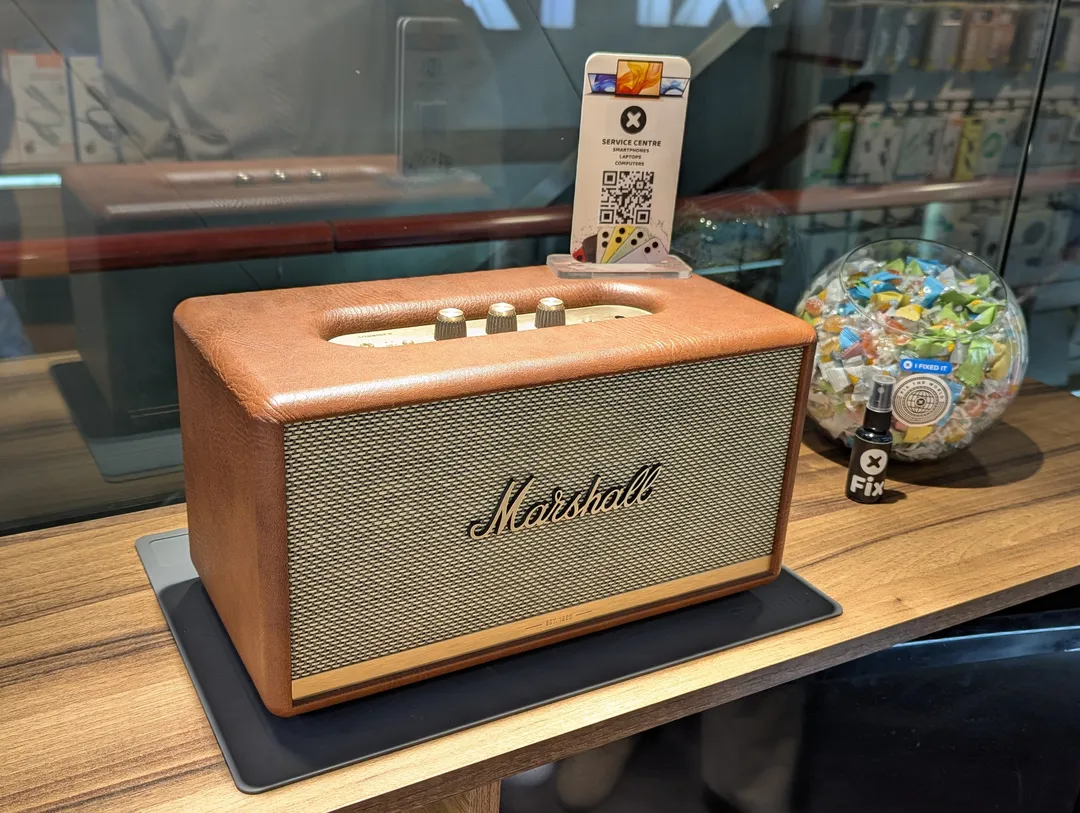 Marshall Stanmore II speaker on the XFix counter